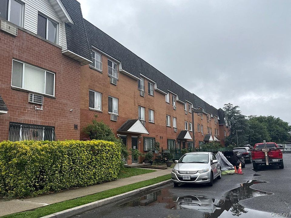 2nd image of 1316 33rd Avenue