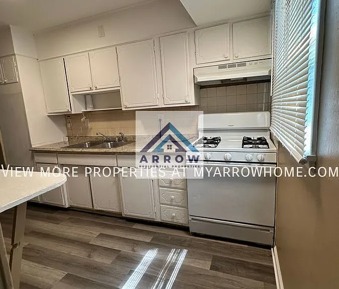 10637 Dunkeld Cir — Photo 2