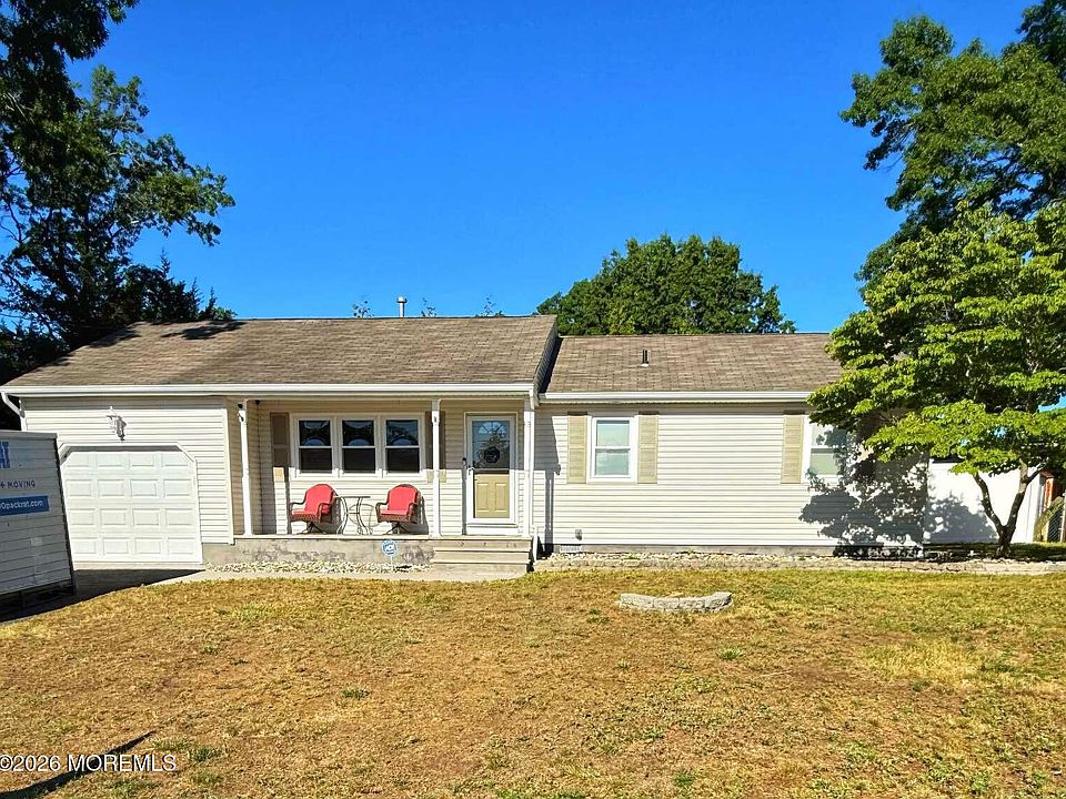 1st image of 1759 Longwood Drive