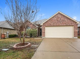 955 Bowie Dr, Lavon, TX 75166