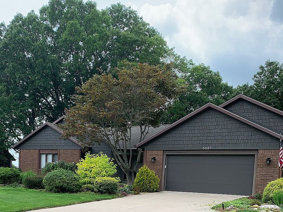 1st image of 5027 Knob Hill Dr NE