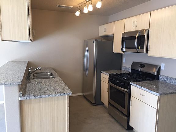 granite counter tops with bamboo cabinets