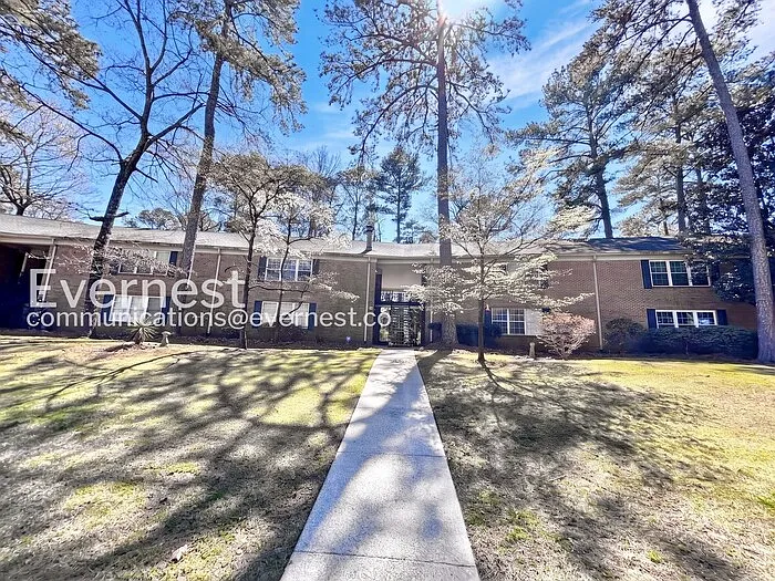 2086 Montreat Cir — Photo 13