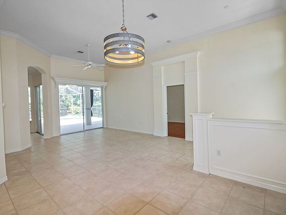 3rd image of 575 Mossy Creek Dr