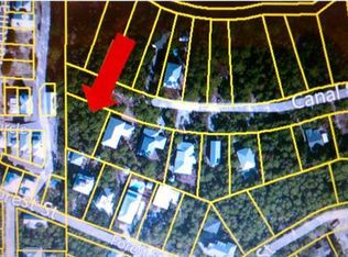 1 Canal St, Pt Washington, FL 32459