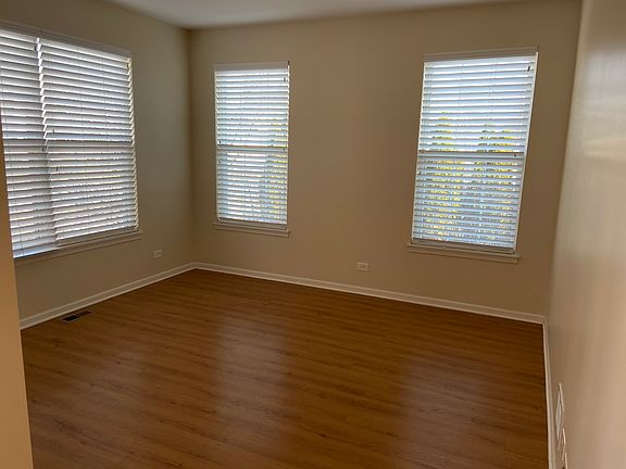 5th image of 12824 Meadow Ln