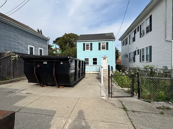 46 Cottage St, New Bedford, MA 02740