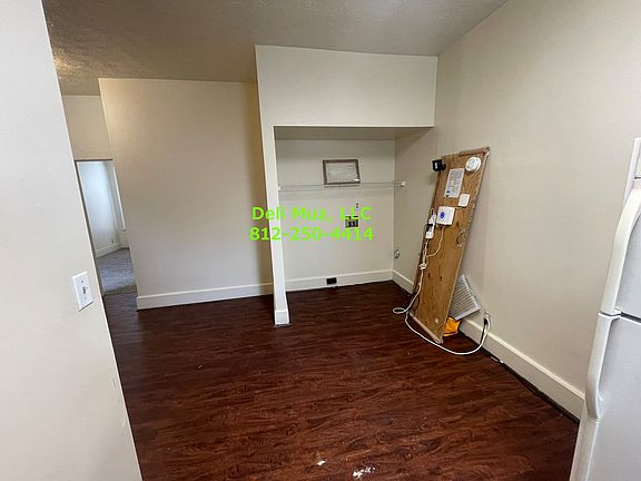 3rd image of 117 E Chandler Ave #B
