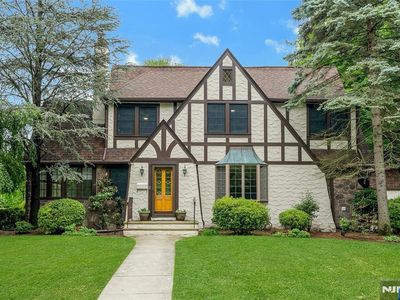 60 Chestnut St, Ramsey, NJ, 07446