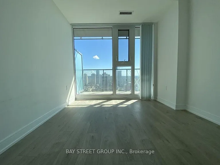 50 Wellesley St E #3106 — Photo 9