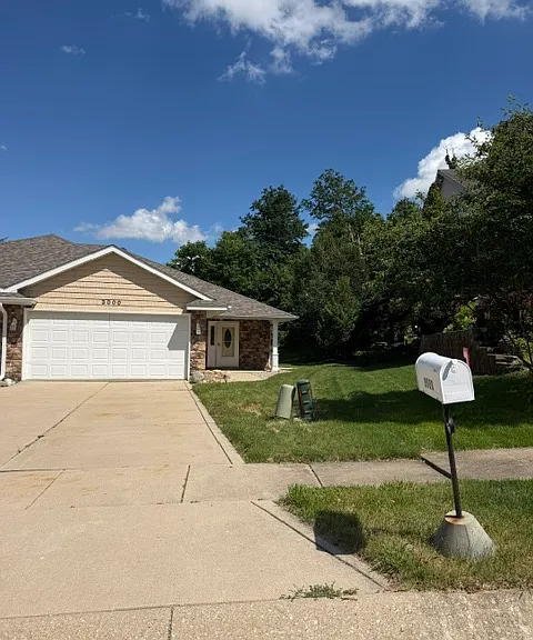 3000 Blue Grouse St — Photo 1