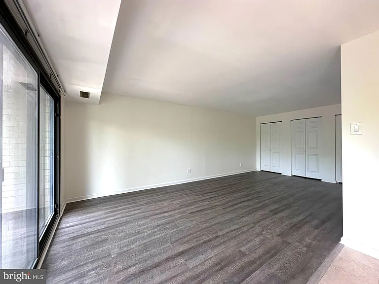 3101 S Manchester St #308 — Photo 9
