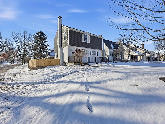 3rd image of 3001 Wicklow Rd