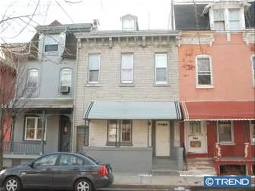 414 Woodward St photo 1