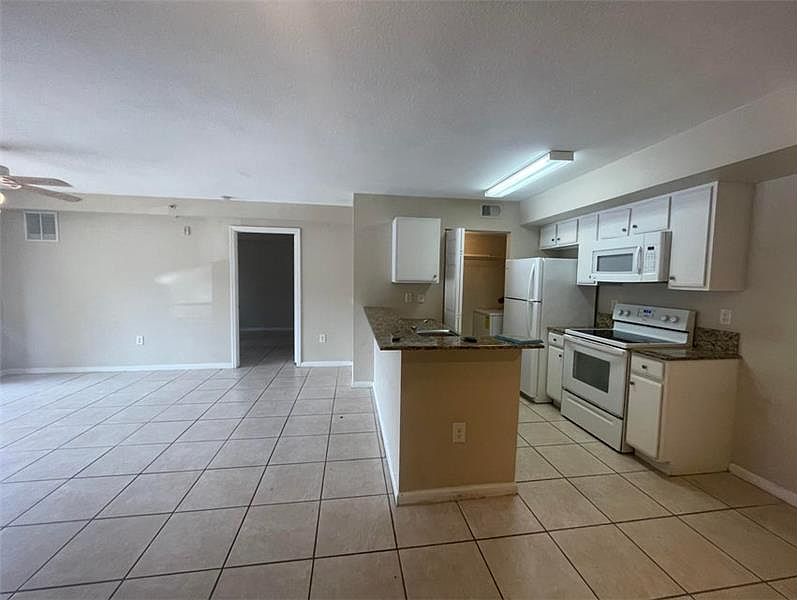 1st image of 141 SW Palm Dr APT 107
