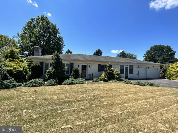 109 Greenwood Dr, Hagerstown, MD 21740