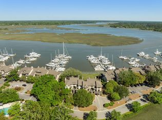 1934 Marsh Oak Ln, Johns Island, SC 29455
