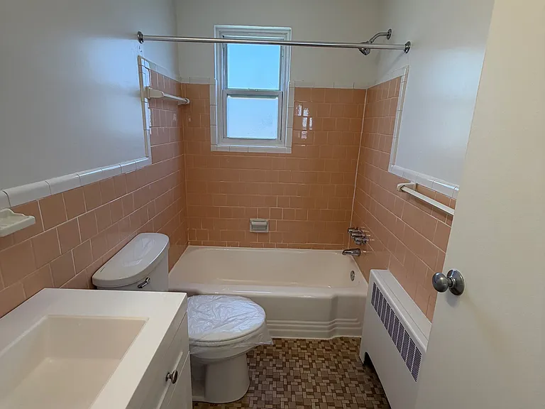 Premier Apartments — Photo 12