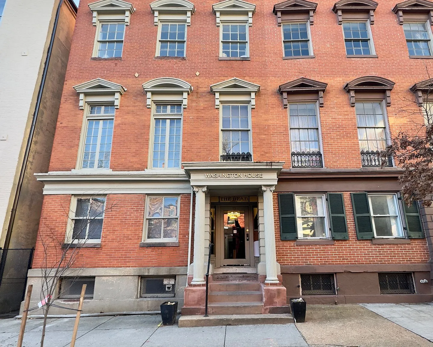 The Washington House II — Photo 1