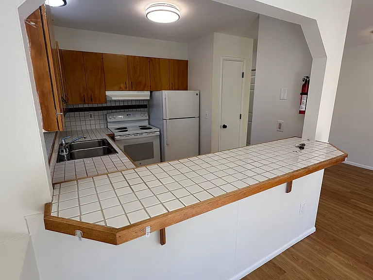 2526 W 27th Ave #8 — Photo 3