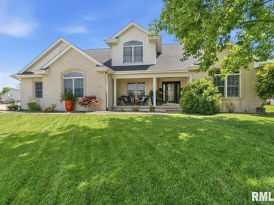 2010 Stonehaven Dr, Chatham, IL, 62629