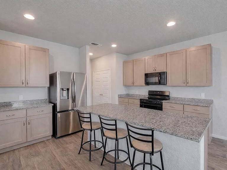 2710 Paragon Fox Dr — Photo 4