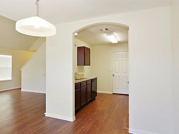 3rd image of 15415 Bammel Oaks Court