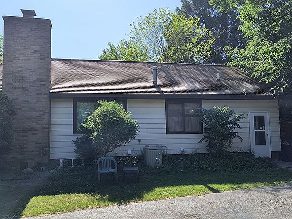 3rd image of 405 W Church St
