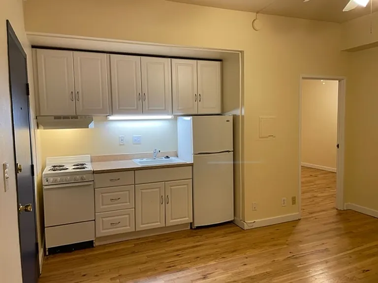 Washington Plaza Apartments — Photo 47