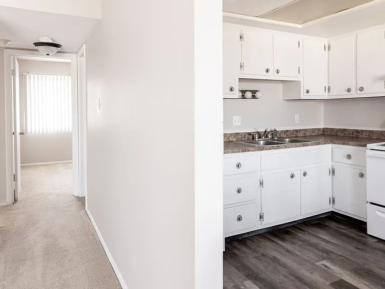 Townway Place Apartments — Photo 27