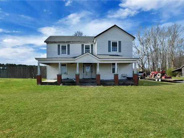 8433 Short Ln, Suffolk, VA 23438