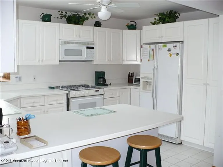 417 Main Ave — Photo 8