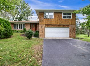 1520 Laurel Ct, Dundee, IL 60118