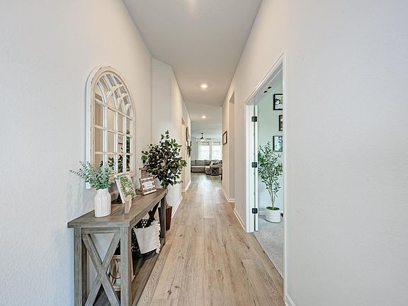 5th image of 210 Mangold Dr