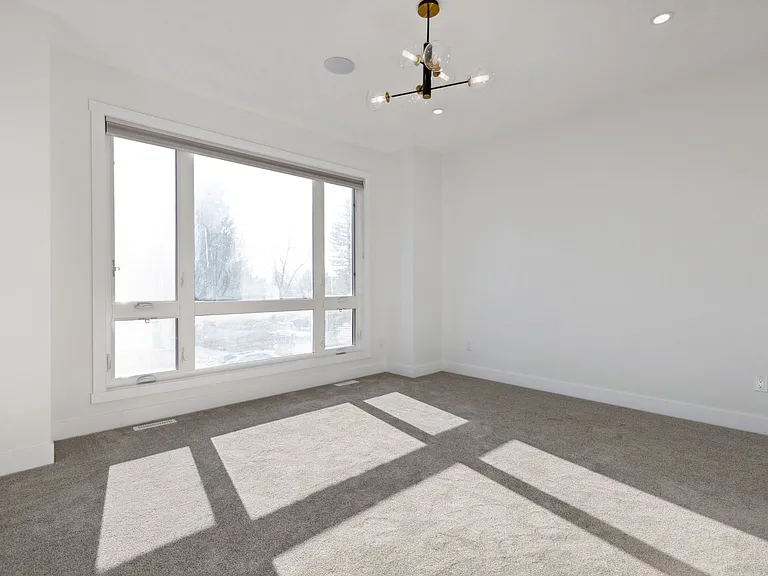 33 Harvard St NW #UPPER — Photo 9
