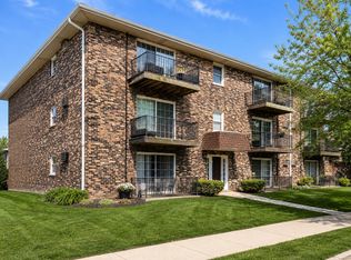 7101 Oconnell Dr APT 2C, Chicago Ridge, IL 60415