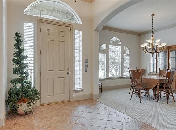 4th image of 4801 Argyle Ln