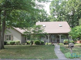 1982 Redwood Dr, Defiance, OH