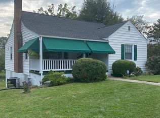 3008 Lorraine Rd NW, Roanoke, VA 24017