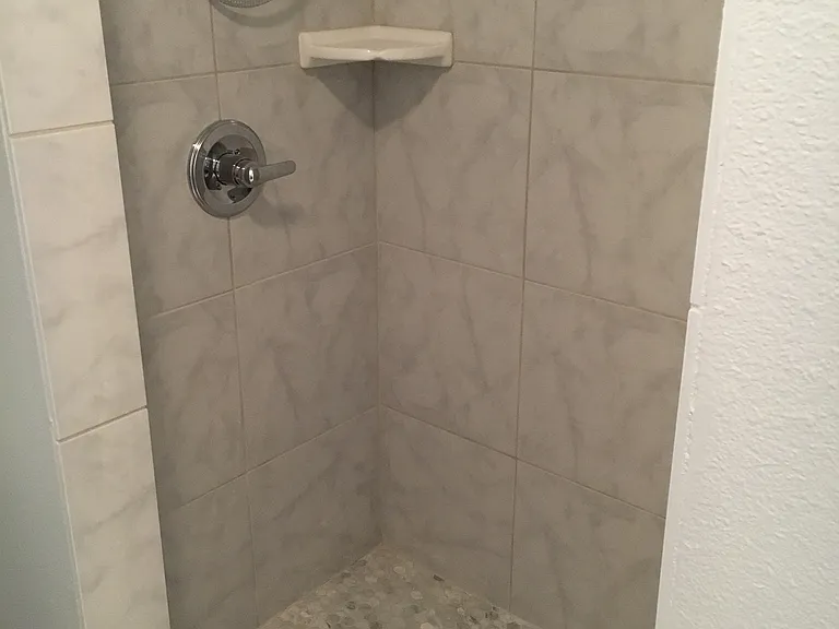 1028 Peach St — Photo 7