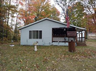 9176 Evergreen Dr, Gladwin, MI 48624