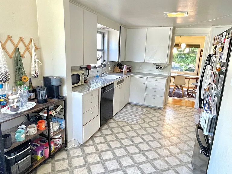 105 NE 86th Ave — Photo 12