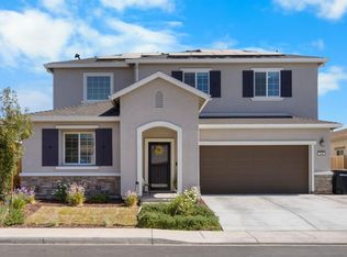 518 Bedfordshire Dr, Patterson, CA 95363