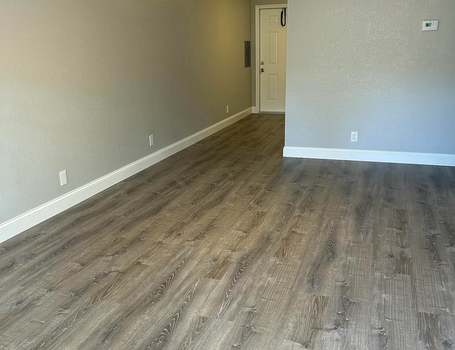 2 bed, 1.0 bath, 800 sqft, $2,150 — Photo 3