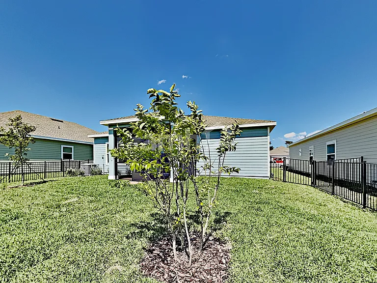 225 Edge Park Trl — Photo 21