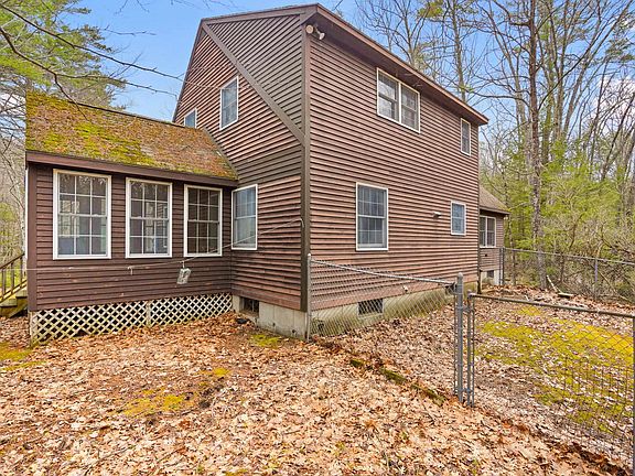 5th image of 220 Riverdale Road