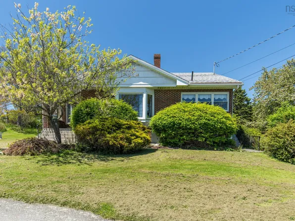 86 Highway 304, Overton, NS B5A 4J8