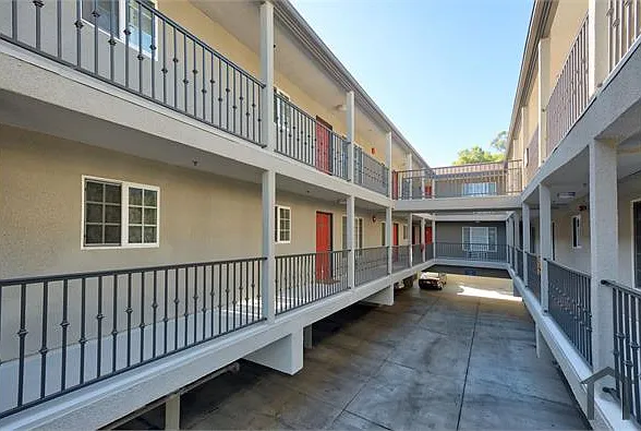 5746 Burchard Ave #2 — Photo 5