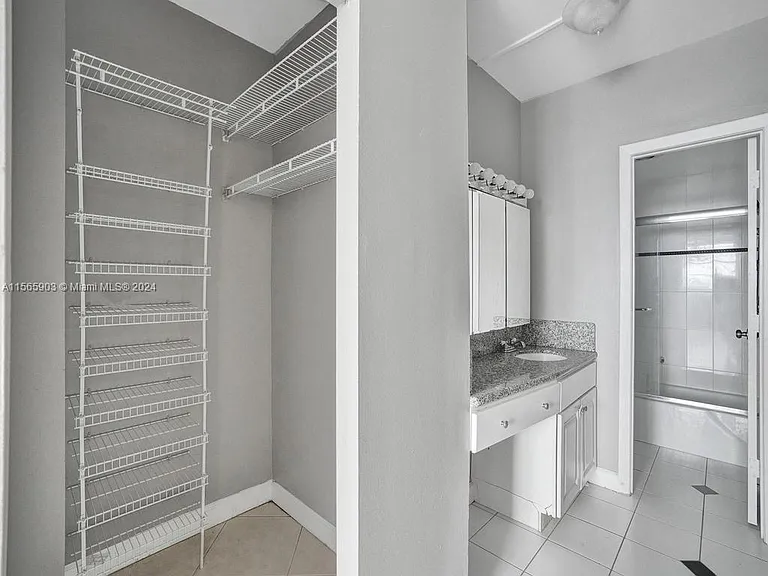 300 Bayview Dr #906 — Photo 28