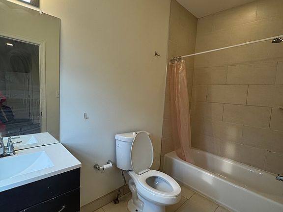 5th image of 642 N 8th St